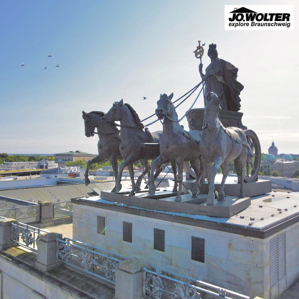 Makler-Braunschweig-Quadriga-Schloss